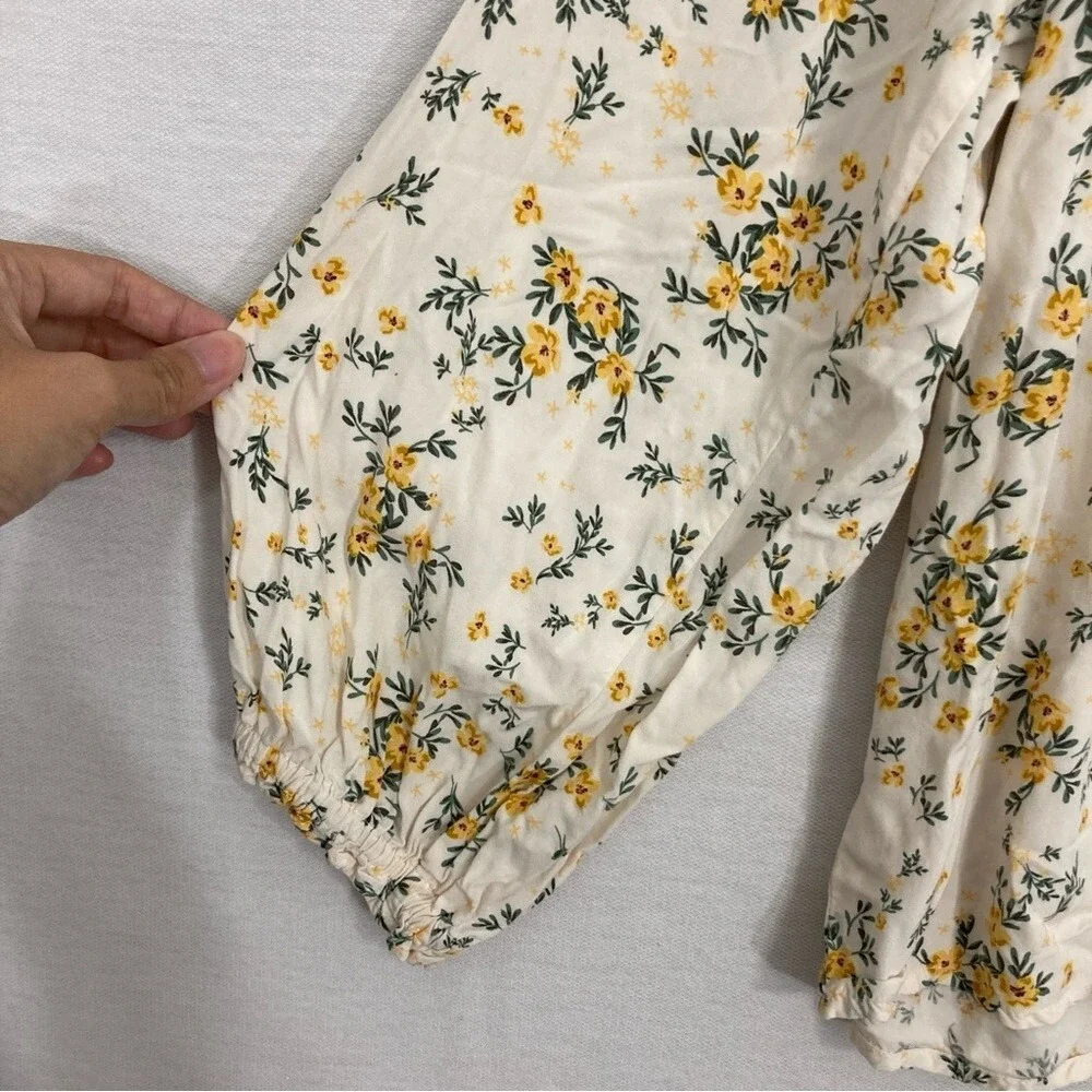 Old Navy Ditsy Floral V Neck‎ Ultra Soft Rayon Puff Sleeve Pullover Top Large